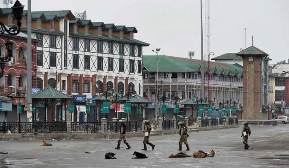 Kashmir Curfew enters  10th day